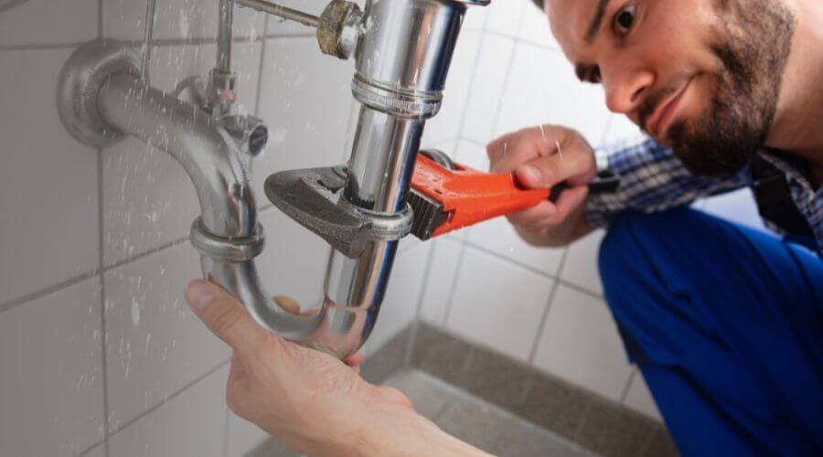 Local tankless water heater installation in Geneva, FL